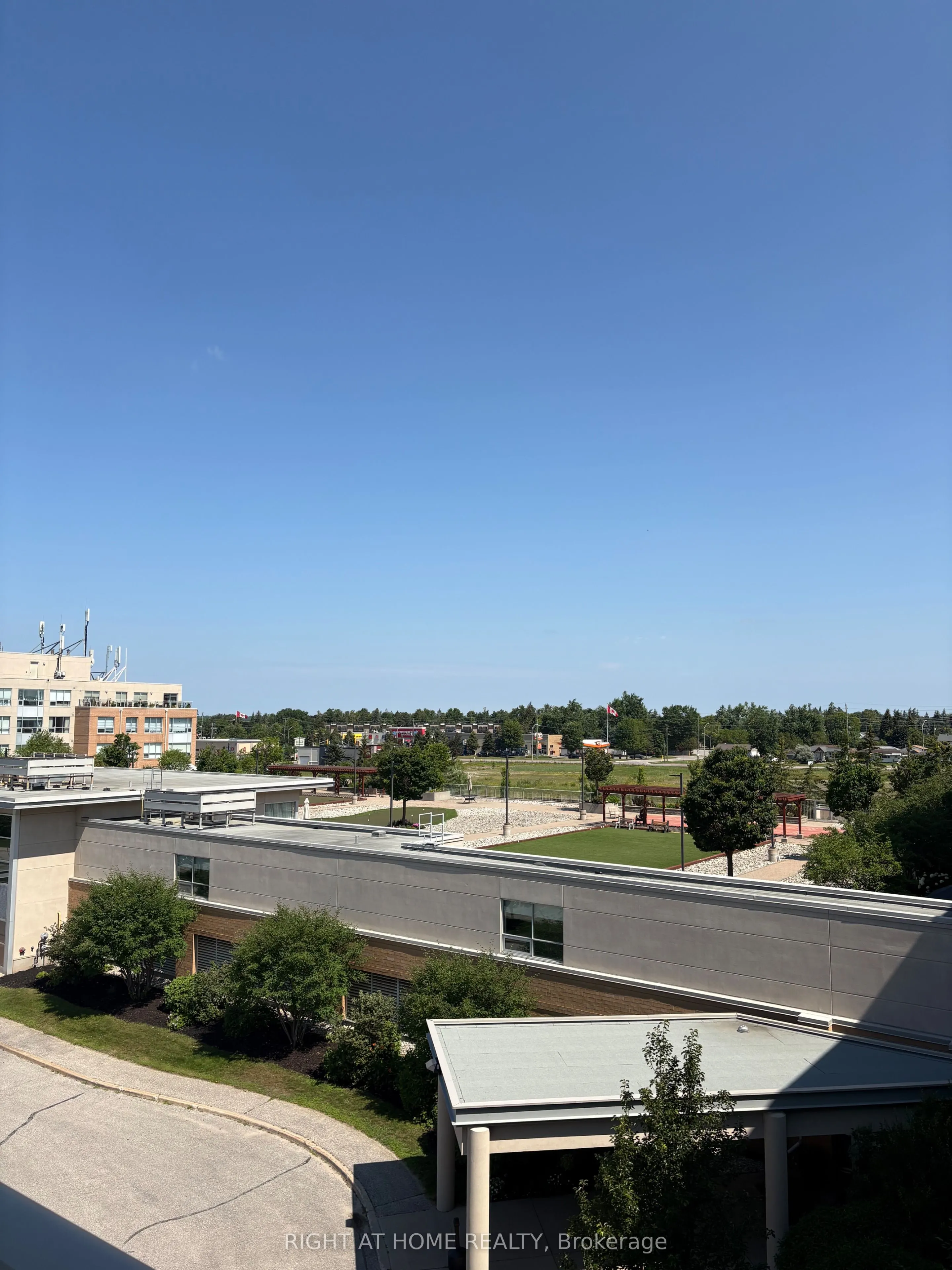 94 Dean Avenue #404