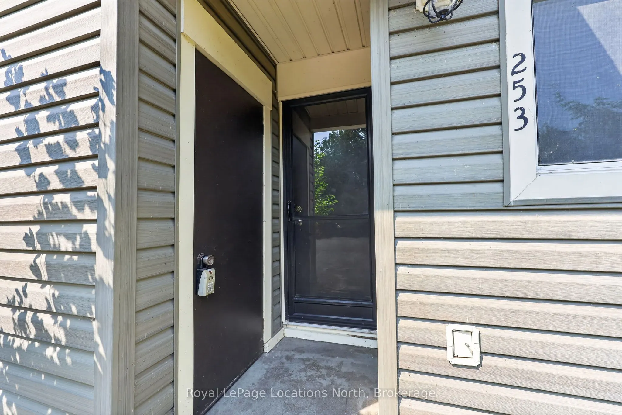 13 Harbour Street W #253