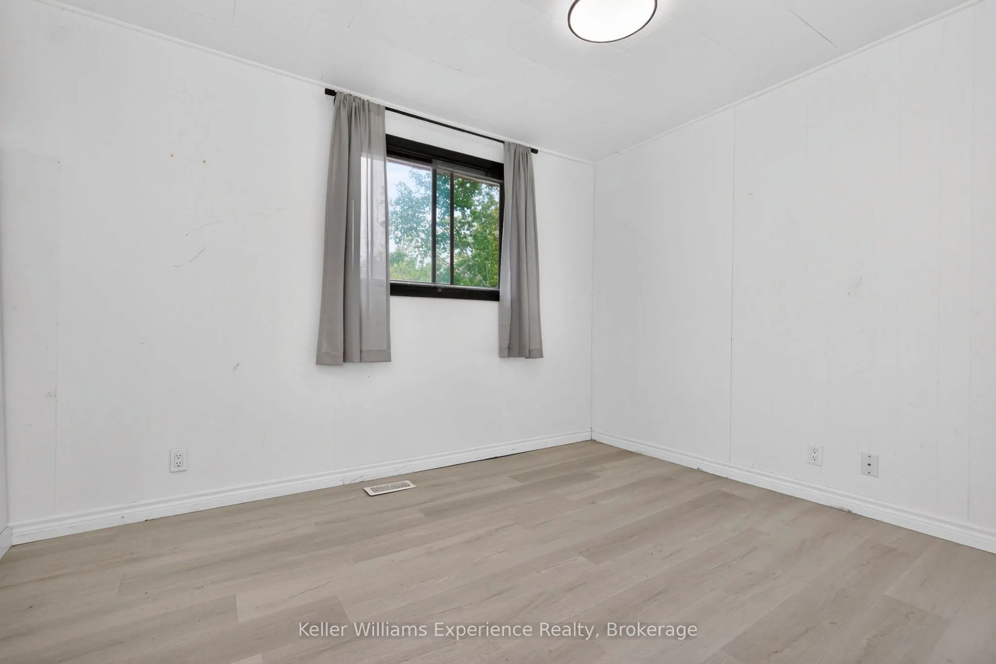 9782 Beachwood Drive