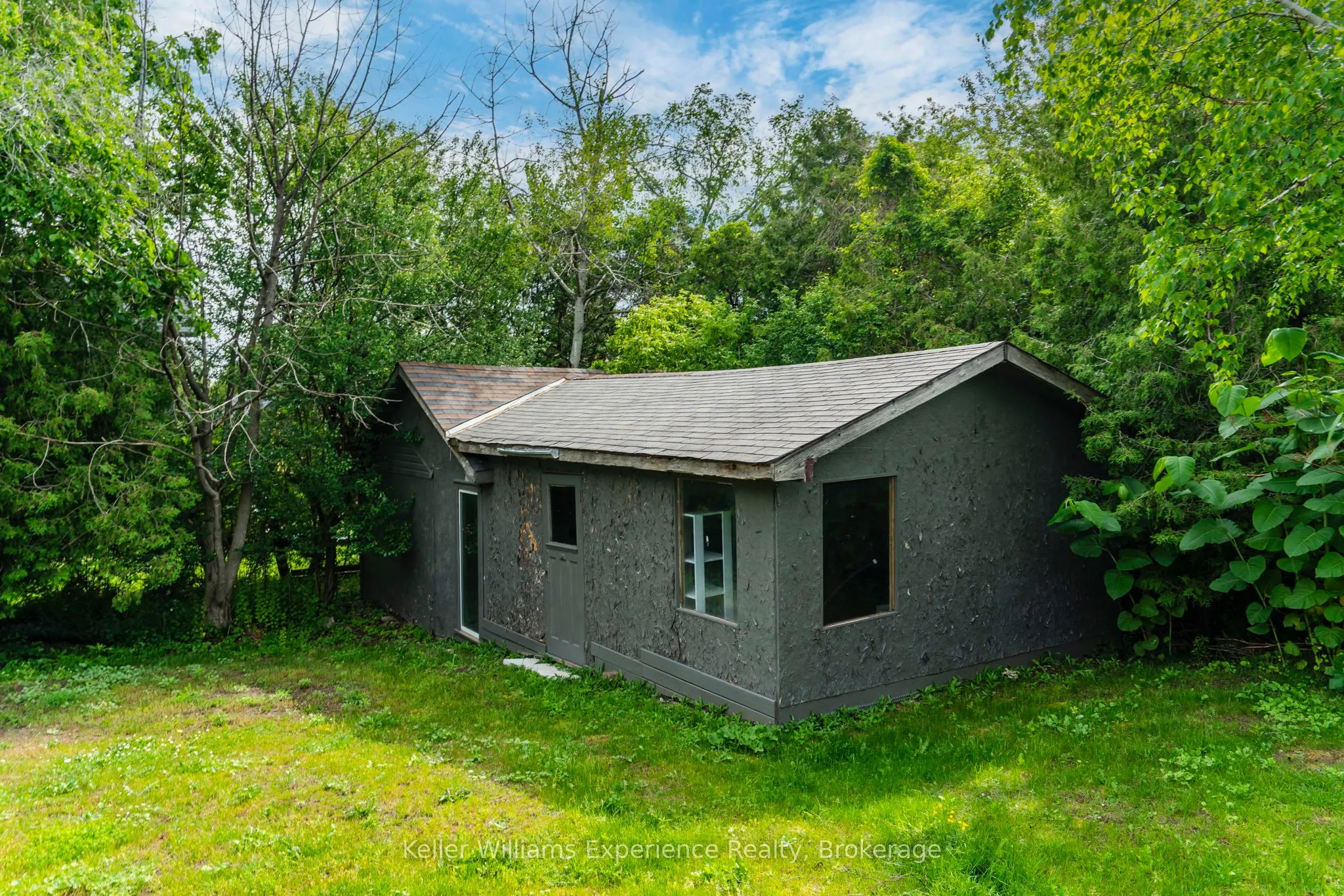 9782 Beachwood Drive