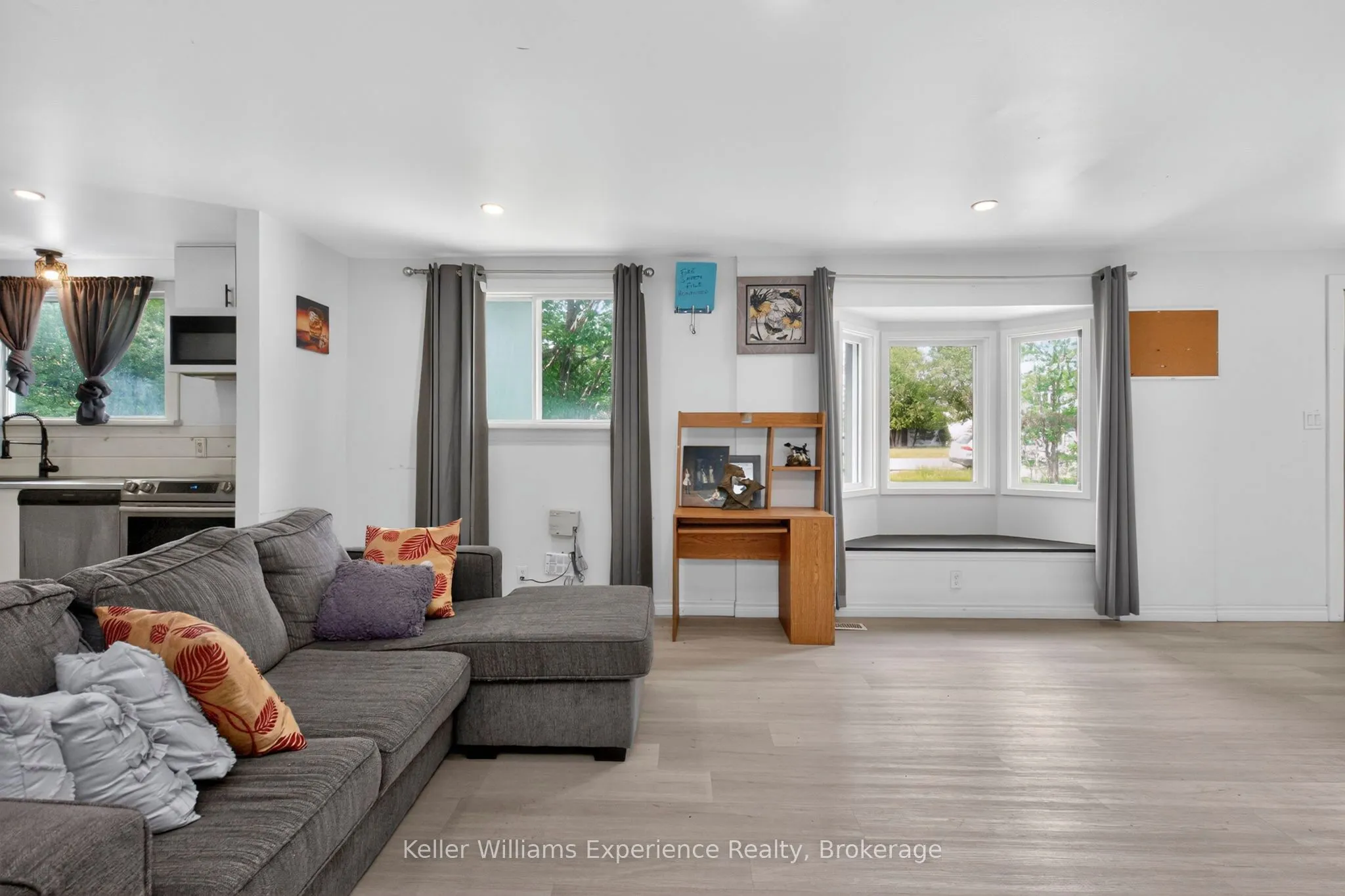 9782 Beachwood Drive