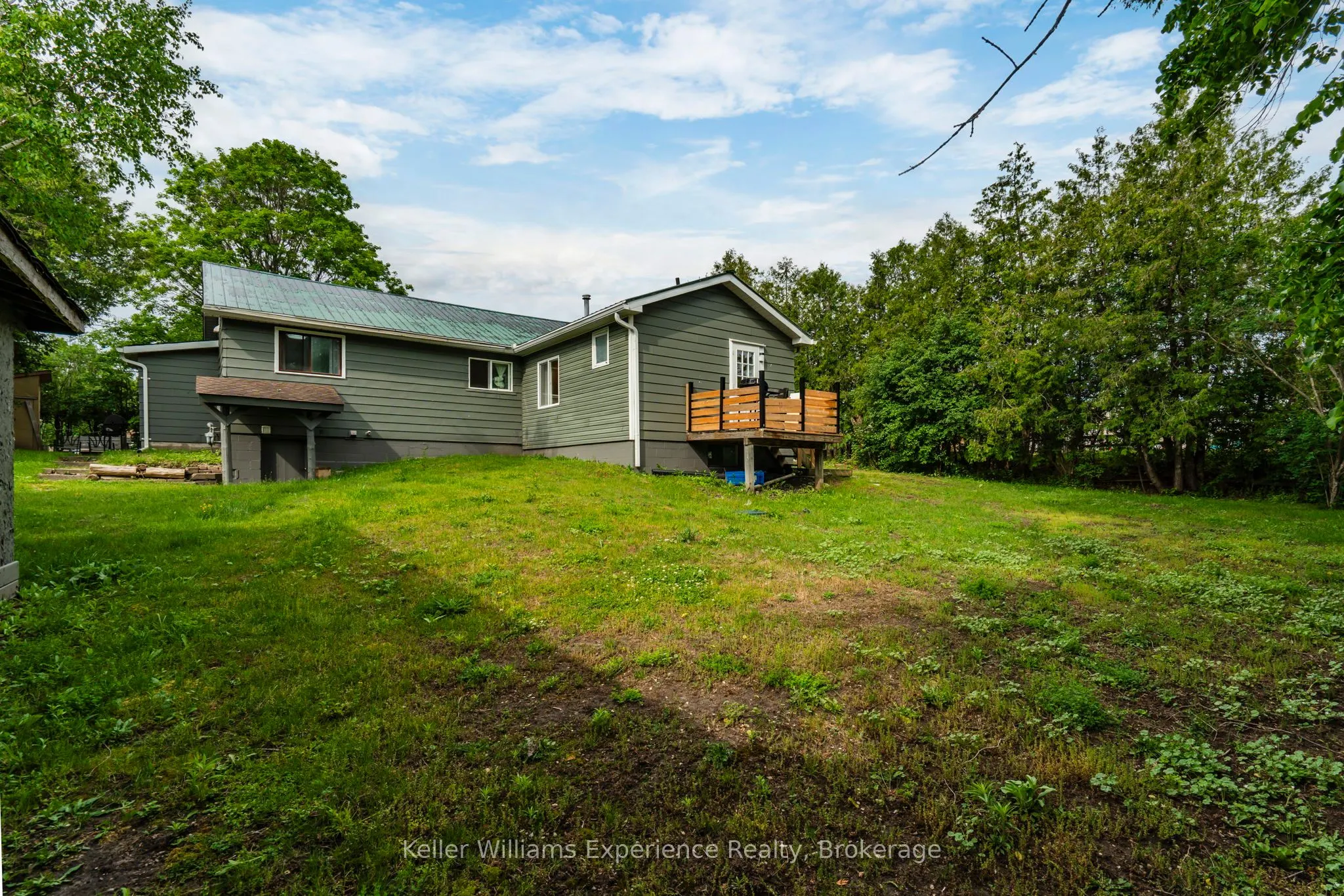 9782 Beachwood Drive