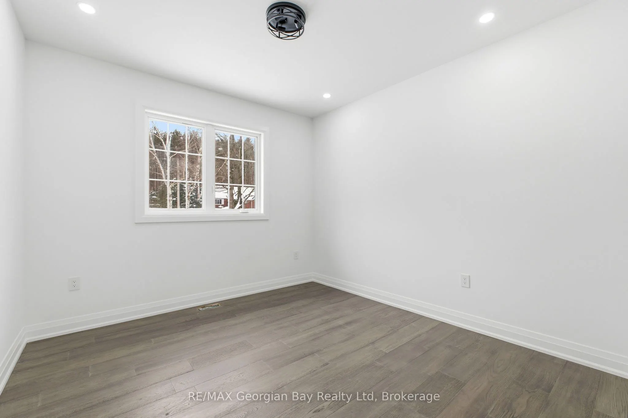49 Beaufort Crescent