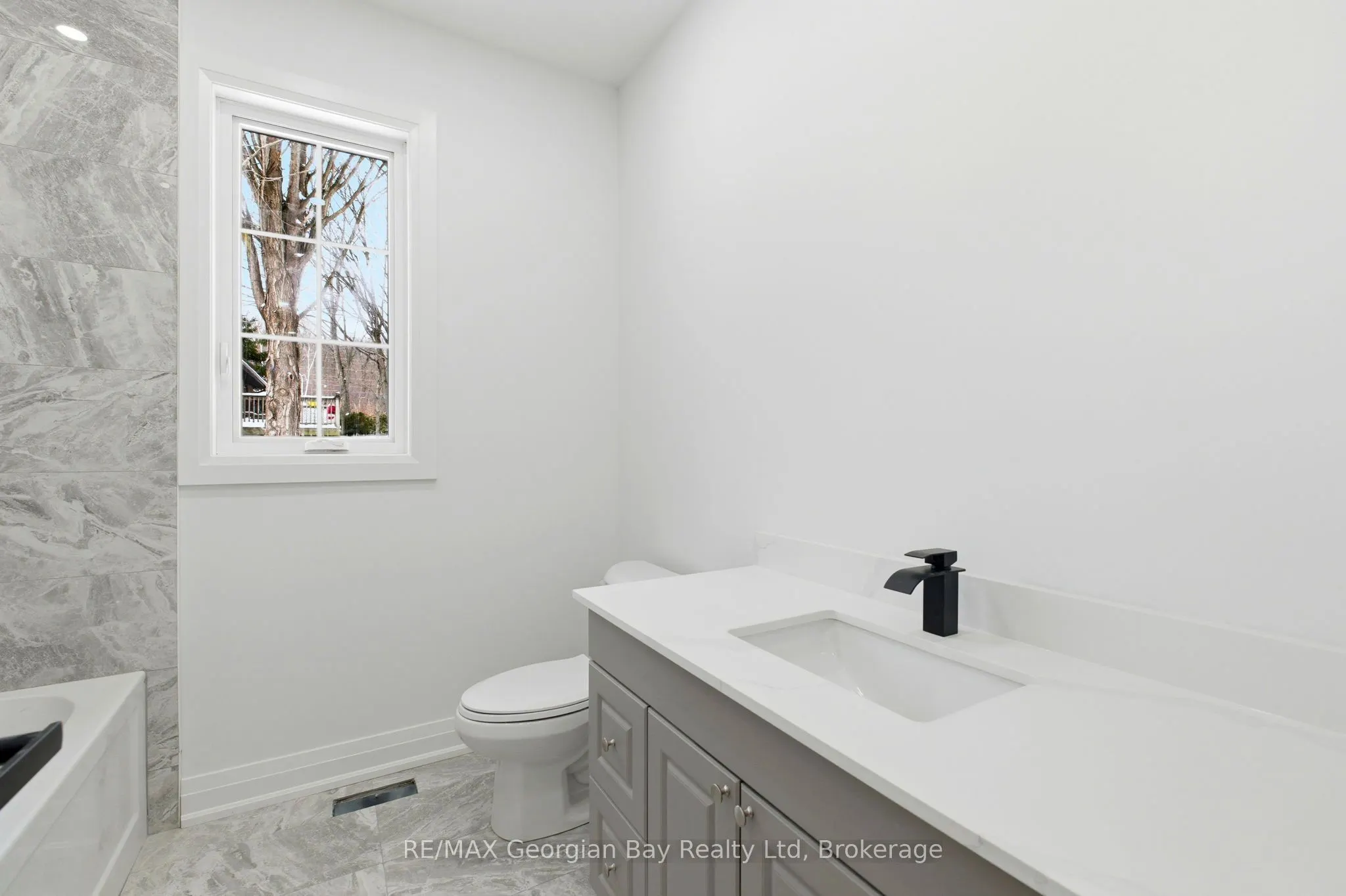 49 Beaufort Crescent