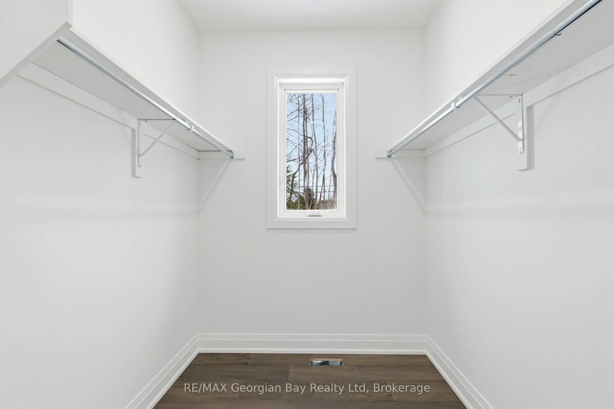 49 Beaufort Crescent
