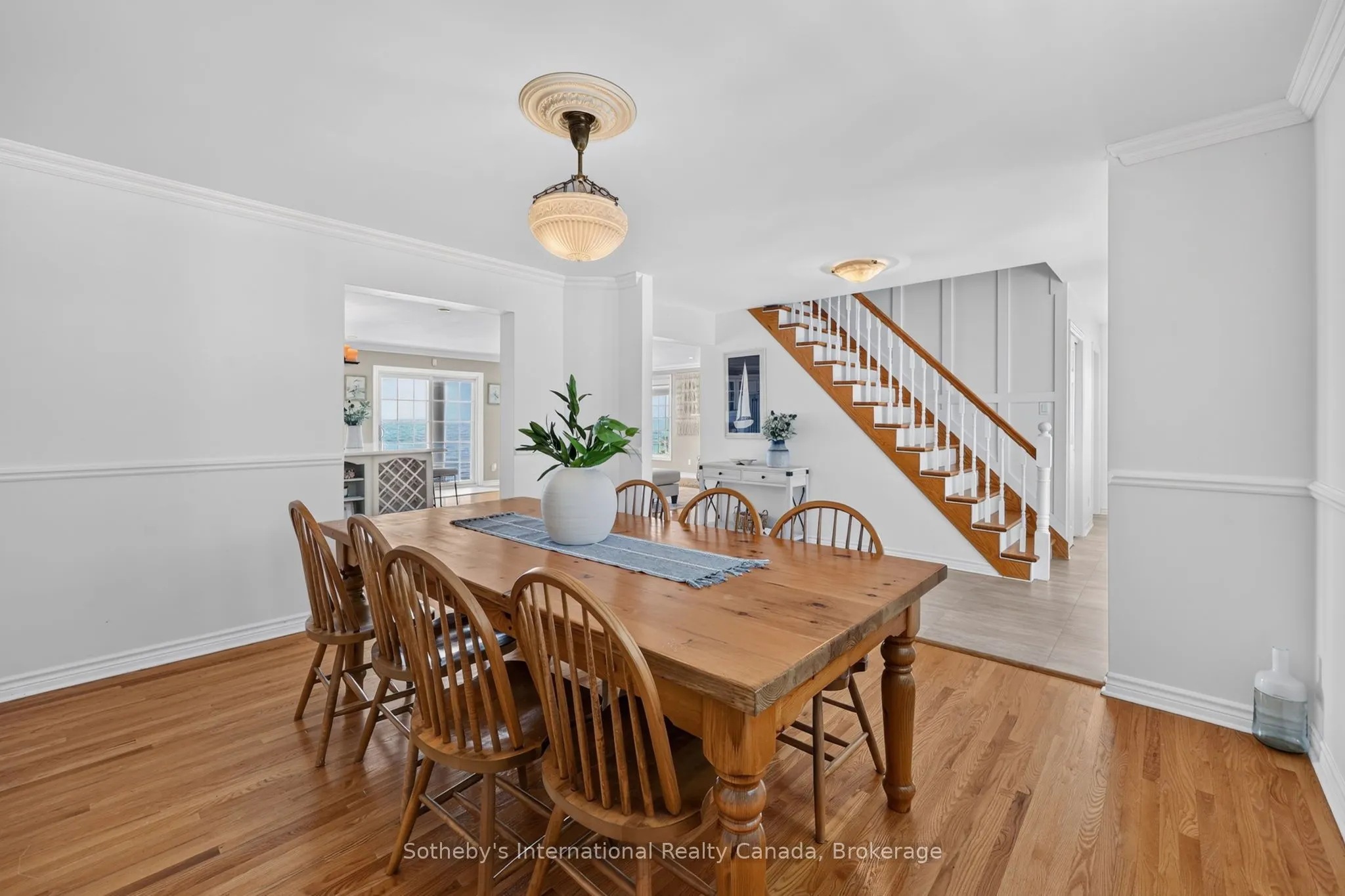 10 Lundy Lane