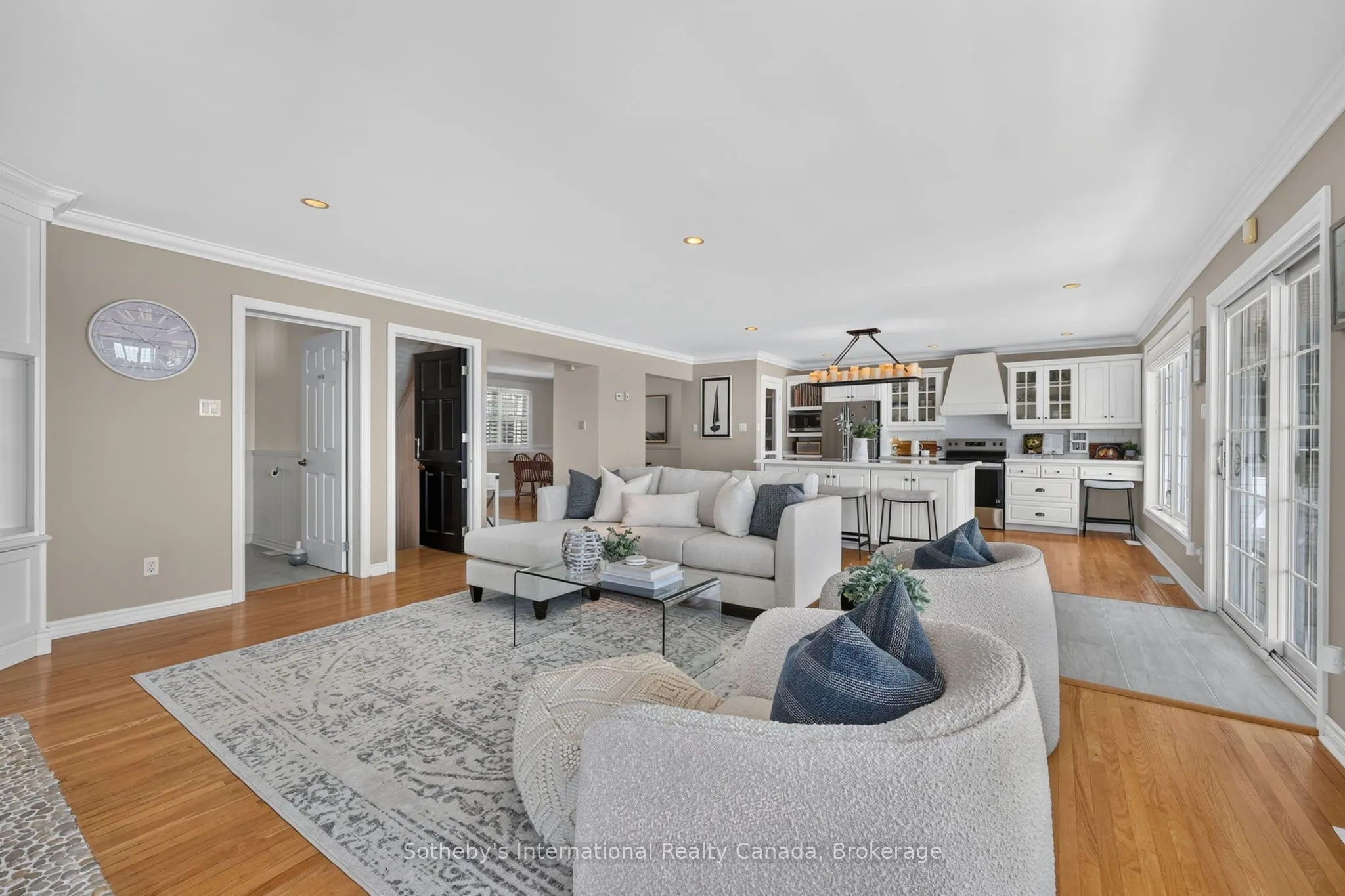 10 Lundy Lane