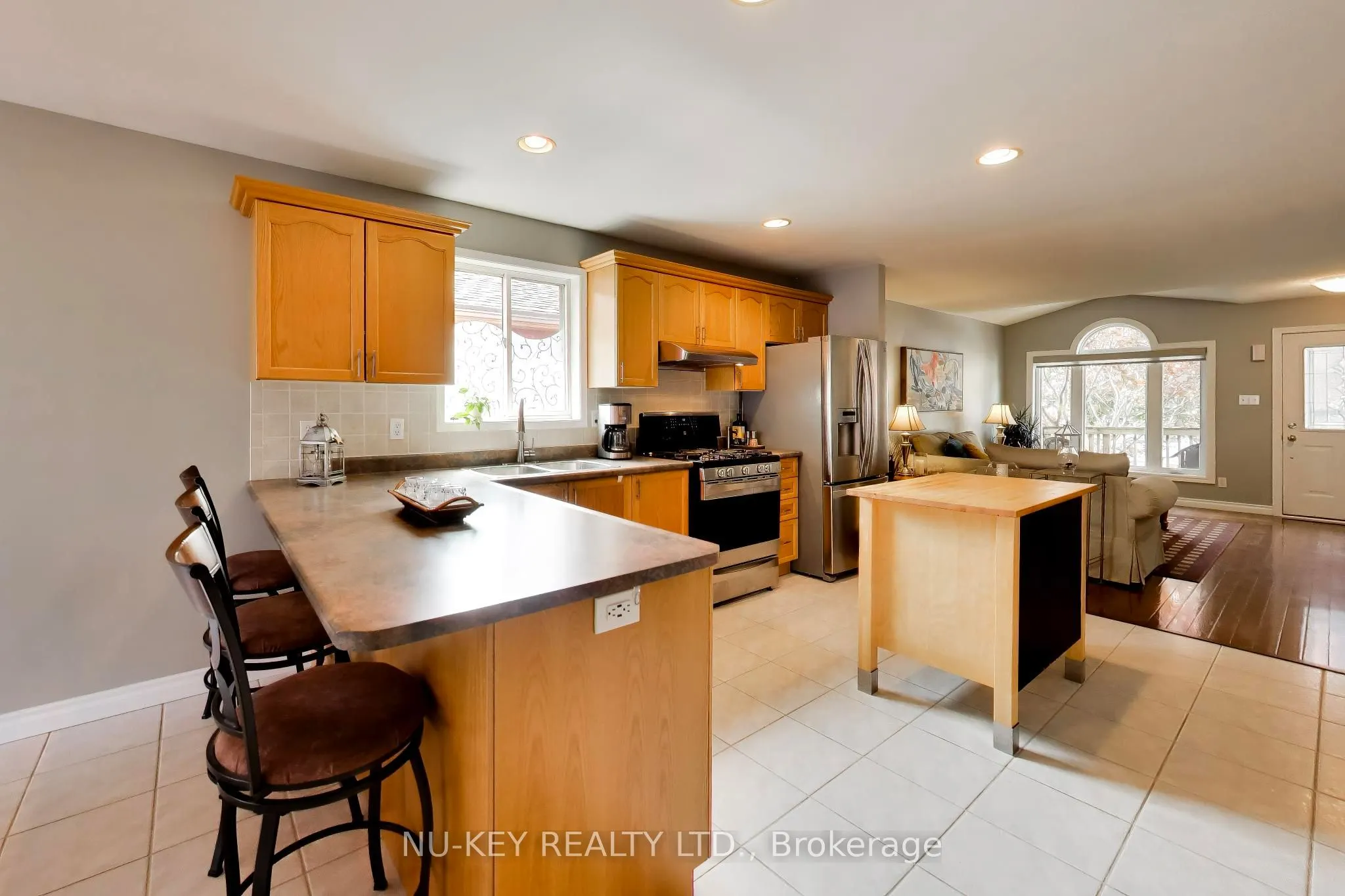 9 Monique Crescent