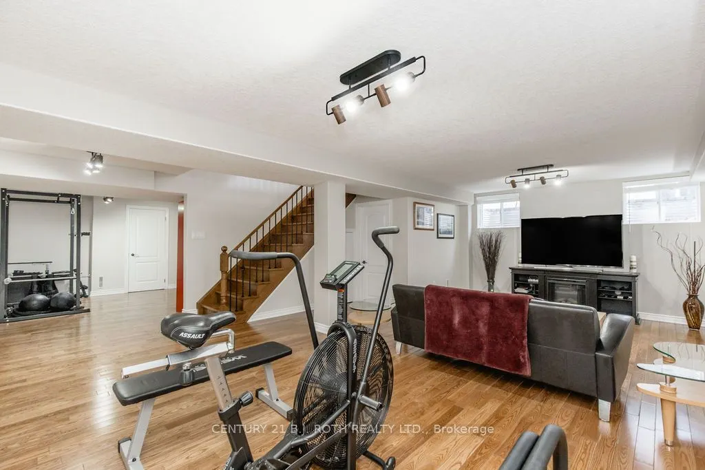 12 Lloyd Cook Drive E