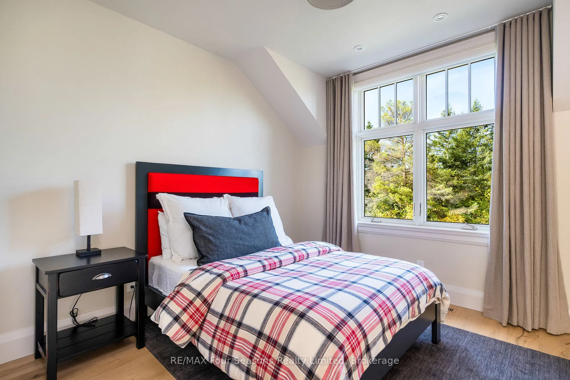 2710 Nottawasaga 10 Concession N