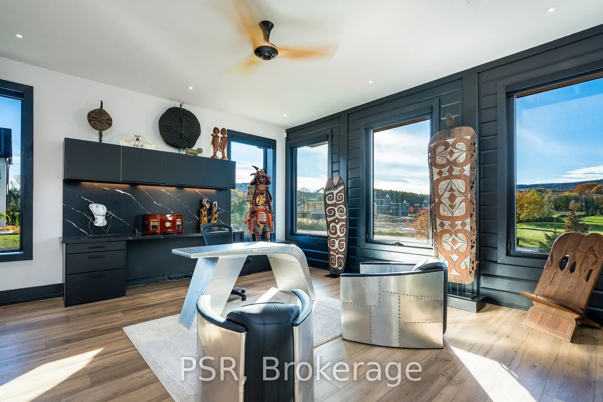 4 Raintree Court