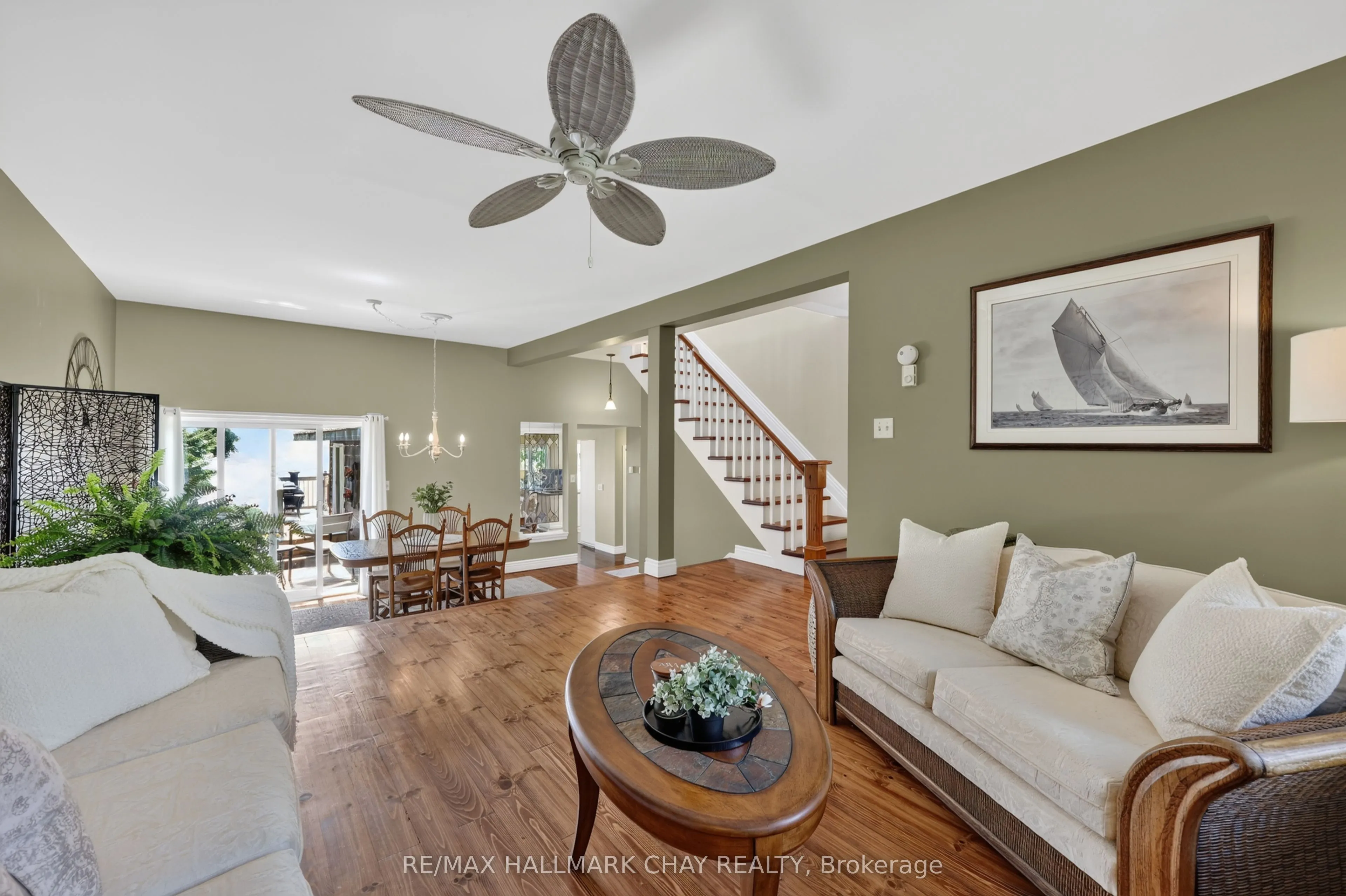 2289 Lakeshore Road E