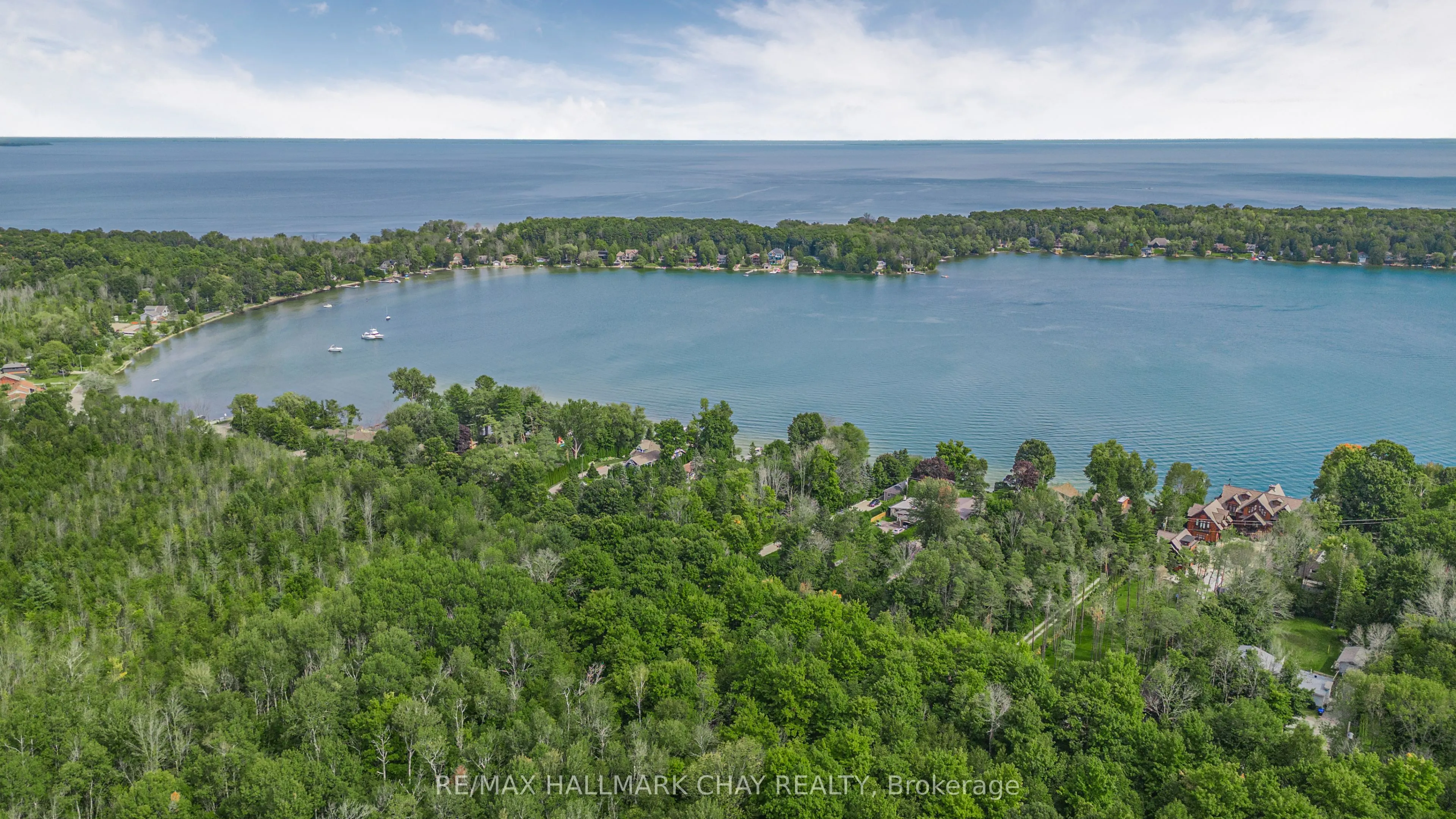 2289 Lakeshore Road E