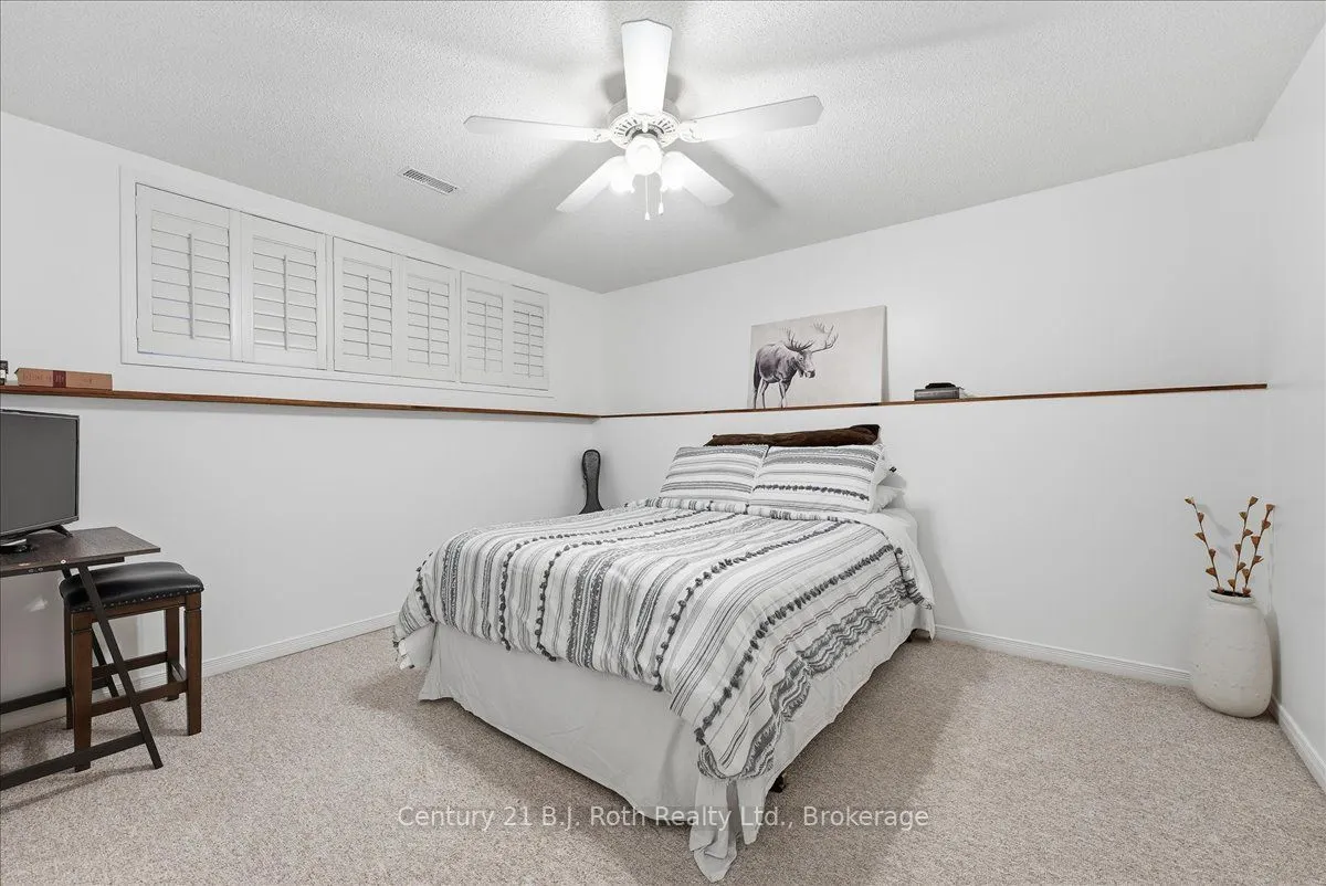 1439 Chapman Road