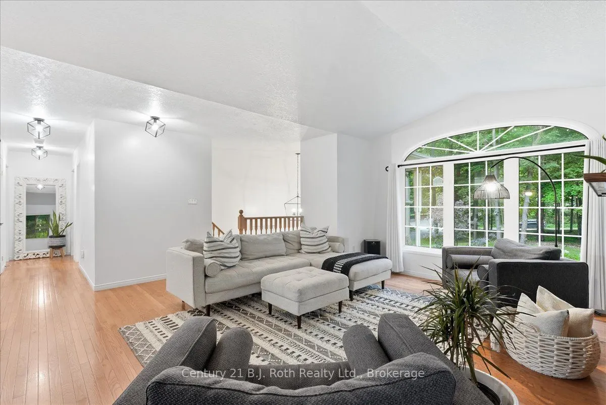 1439 Chapman Road