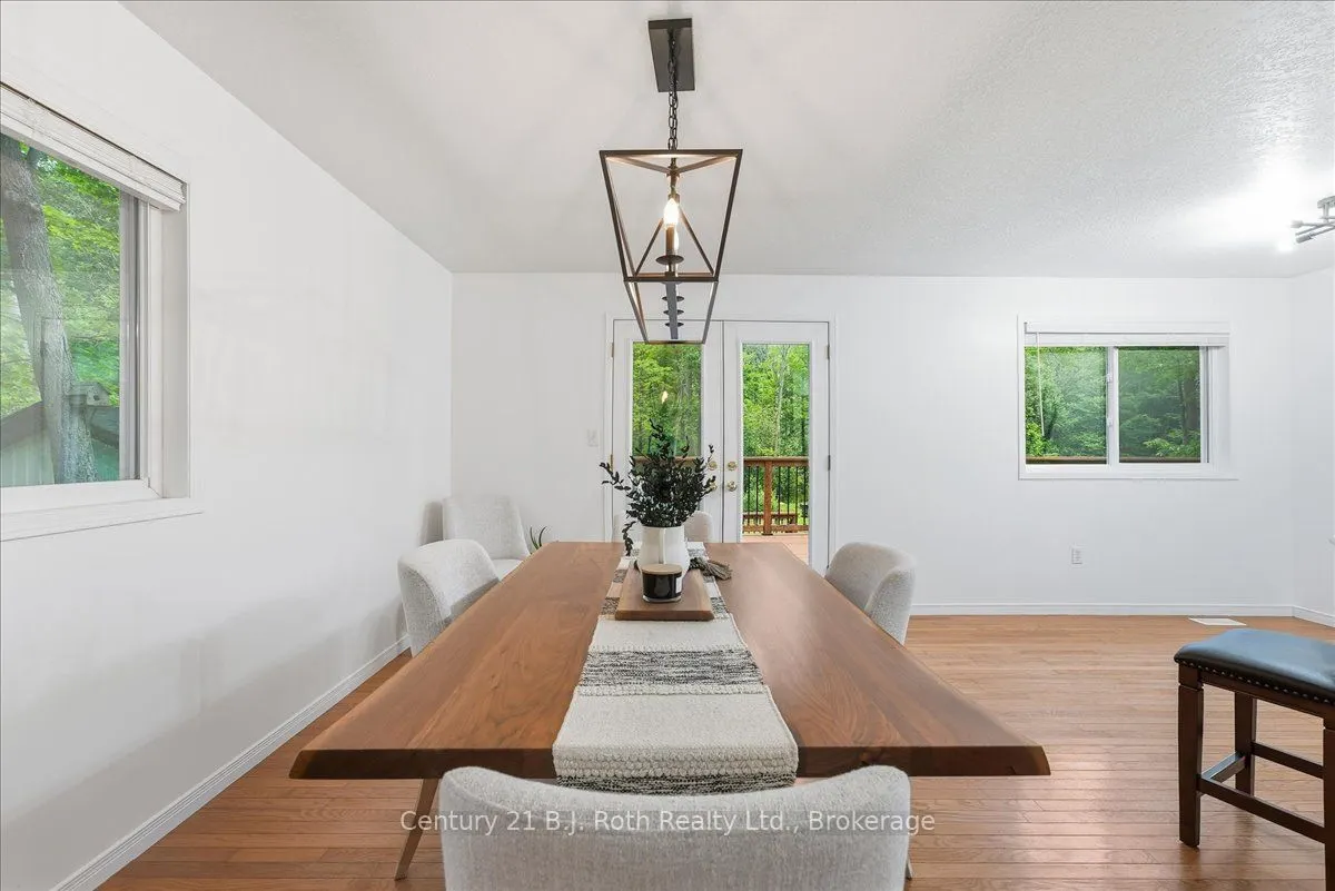 1439 Chapman Road