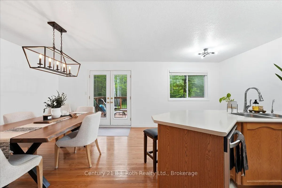 1439 Chapman Road