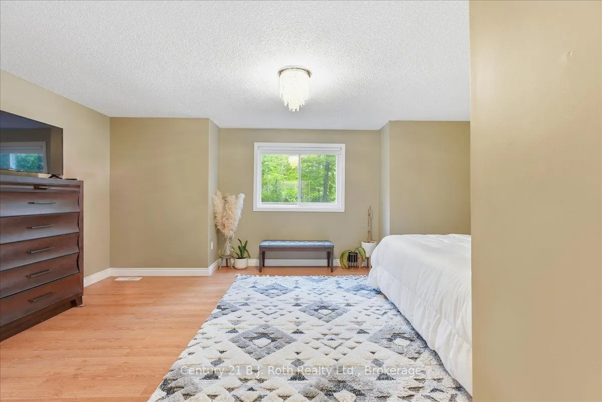 1439 Chapman Road