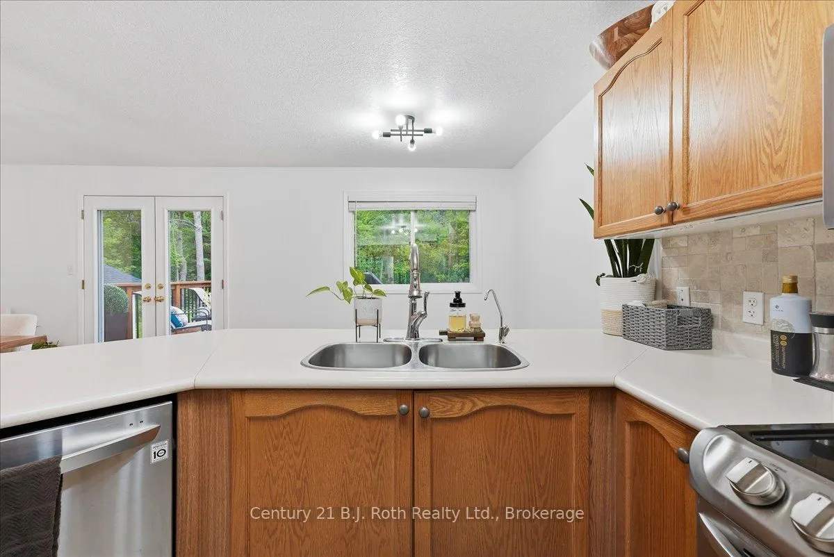 1439 Chapman Road