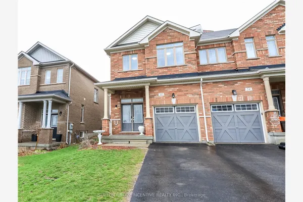52 Snelgrove Crescent