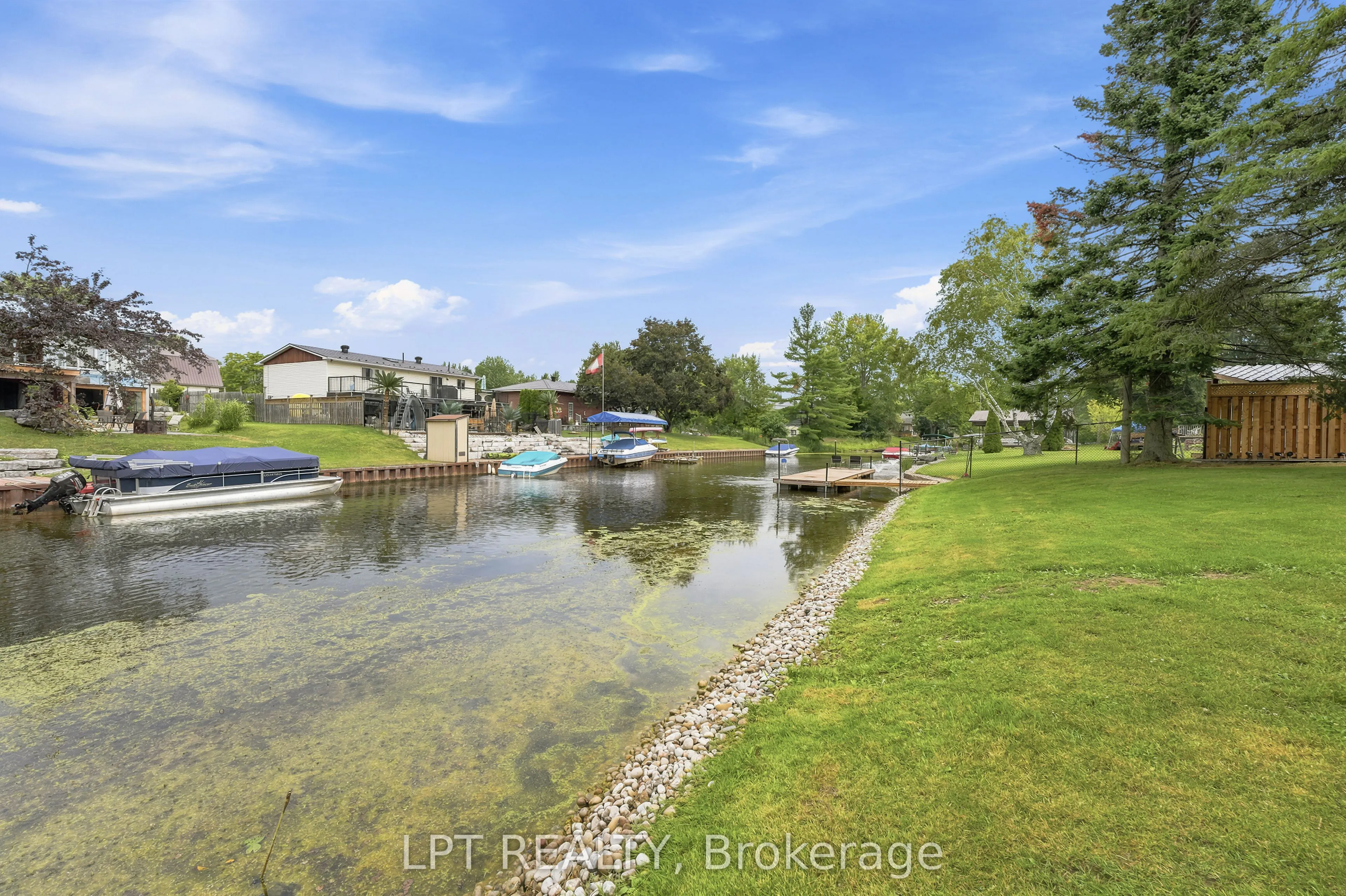 2628 Westshore Crescent