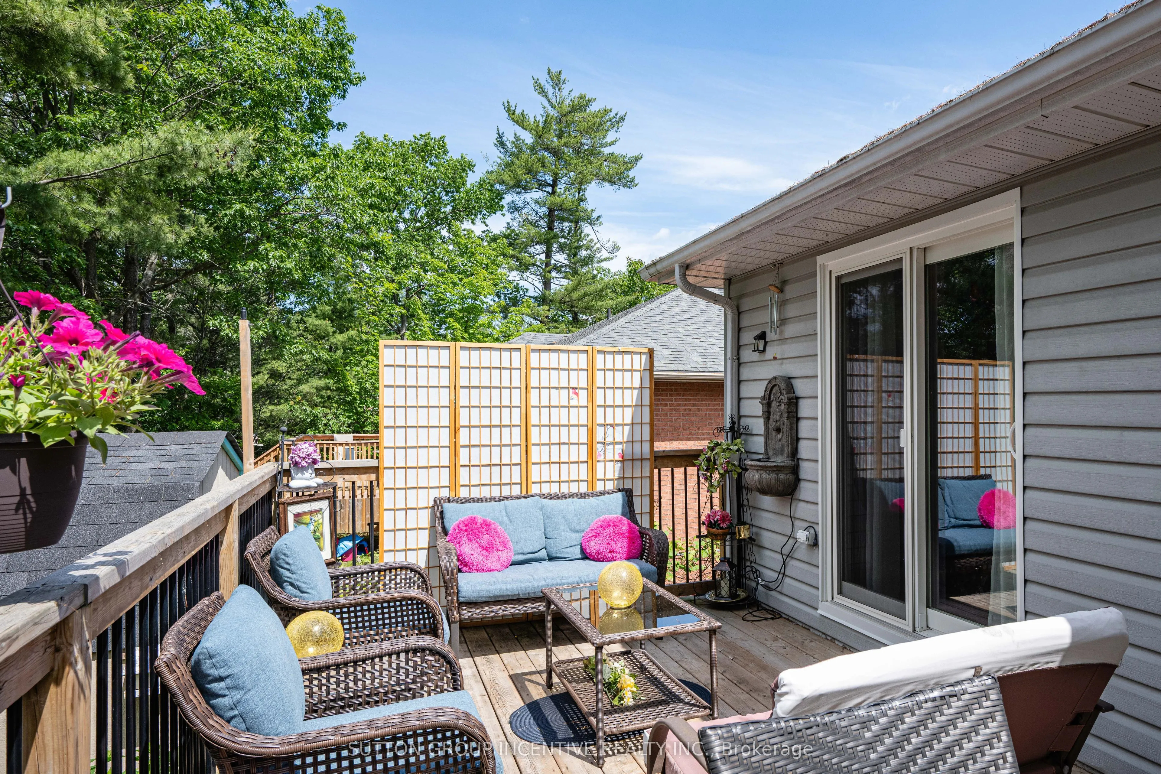 48 Wesley Avenue