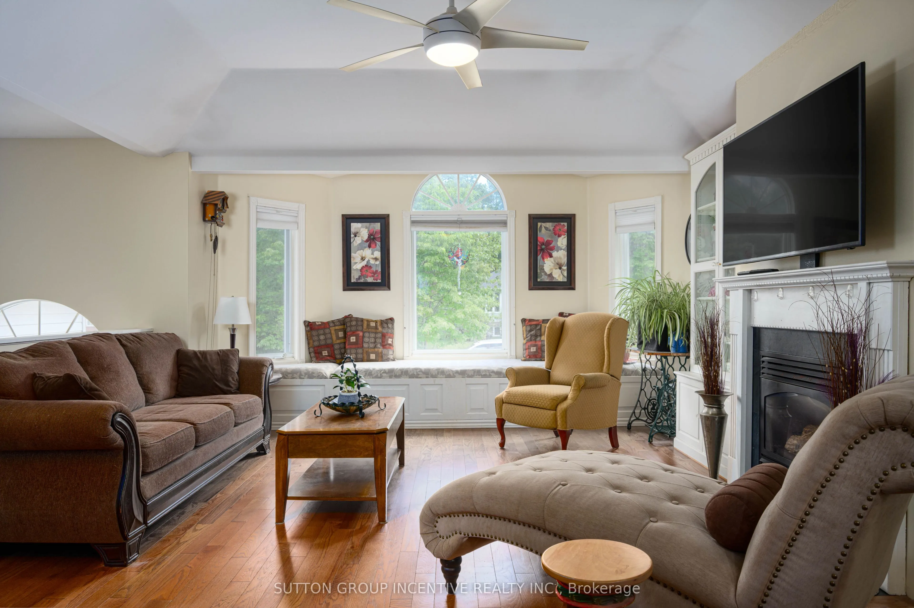 48 Wesley Avenue