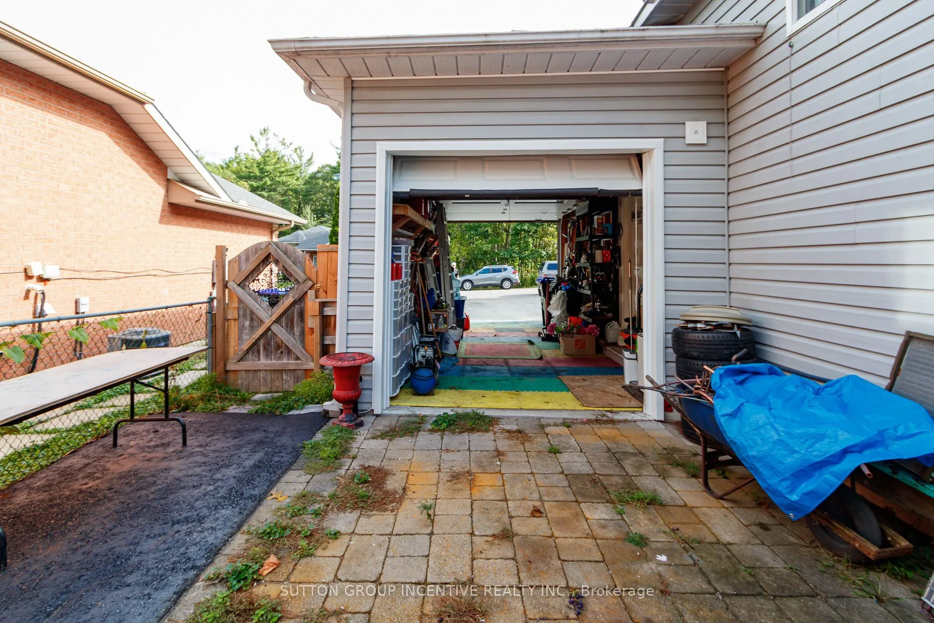48 Wesley Avenue