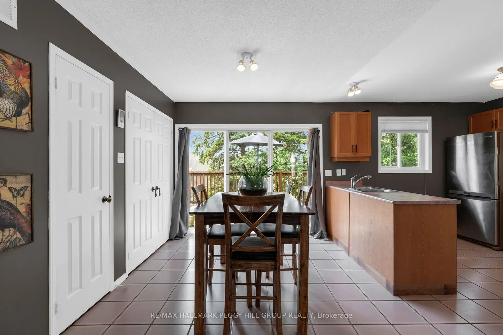 42 Kell Place