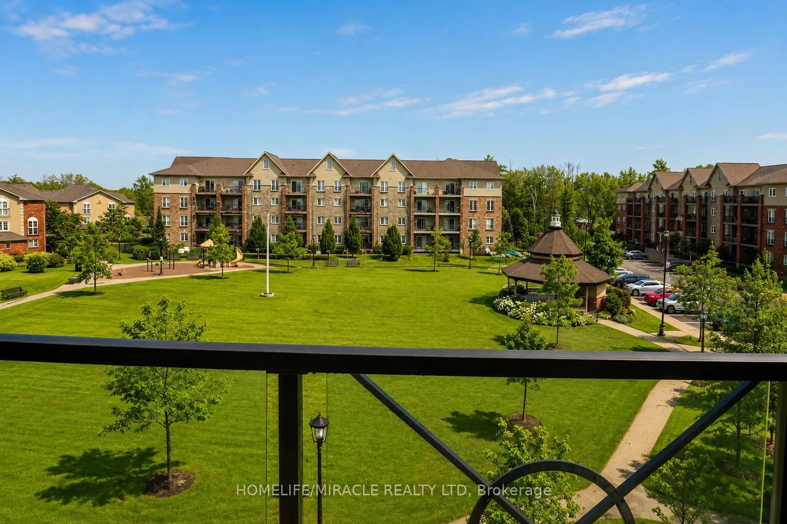 39 Ferndale Drive S #312
