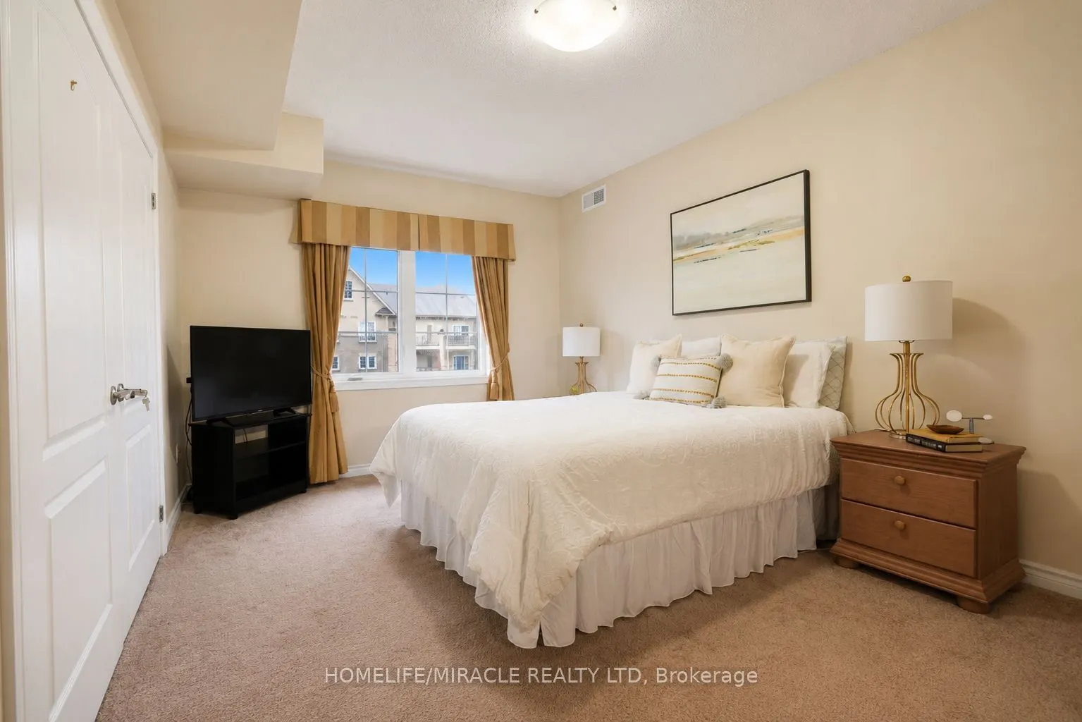 39 Ferndale Drive S #312