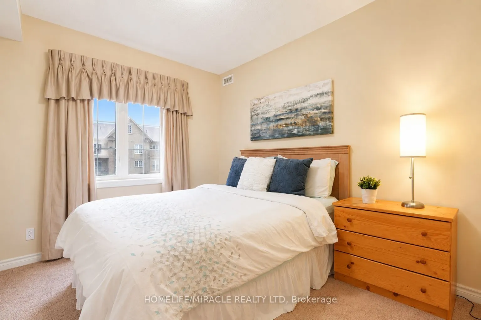 39 Ferndale Drive S #312