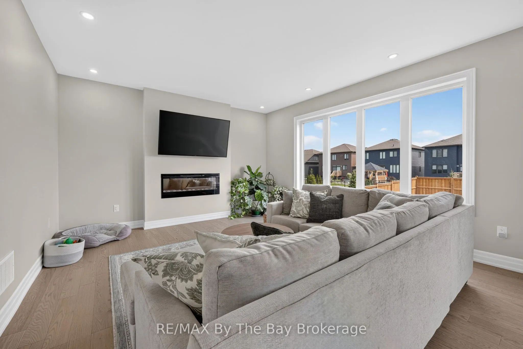 222 Mapleside Drive