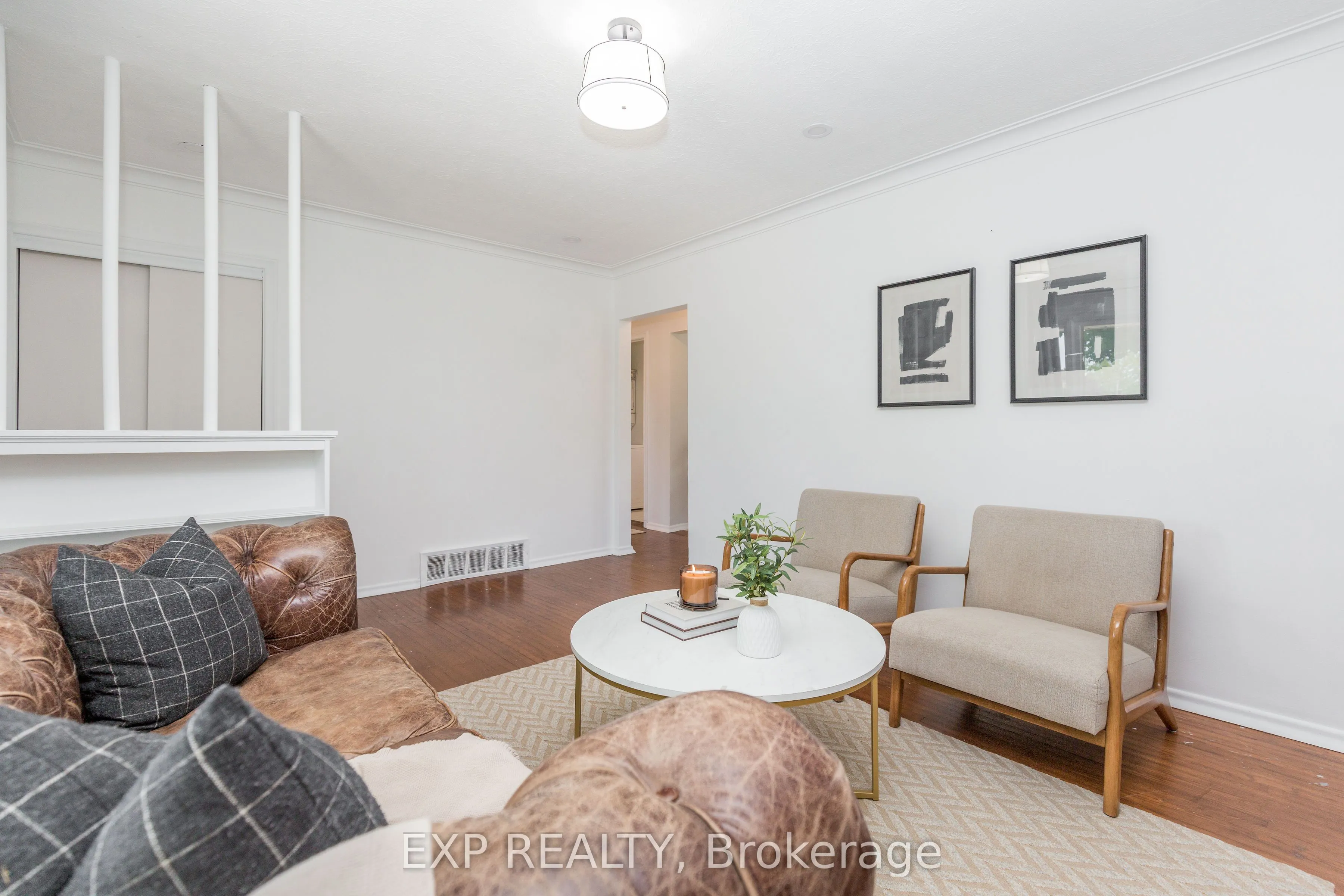 93 North Street W