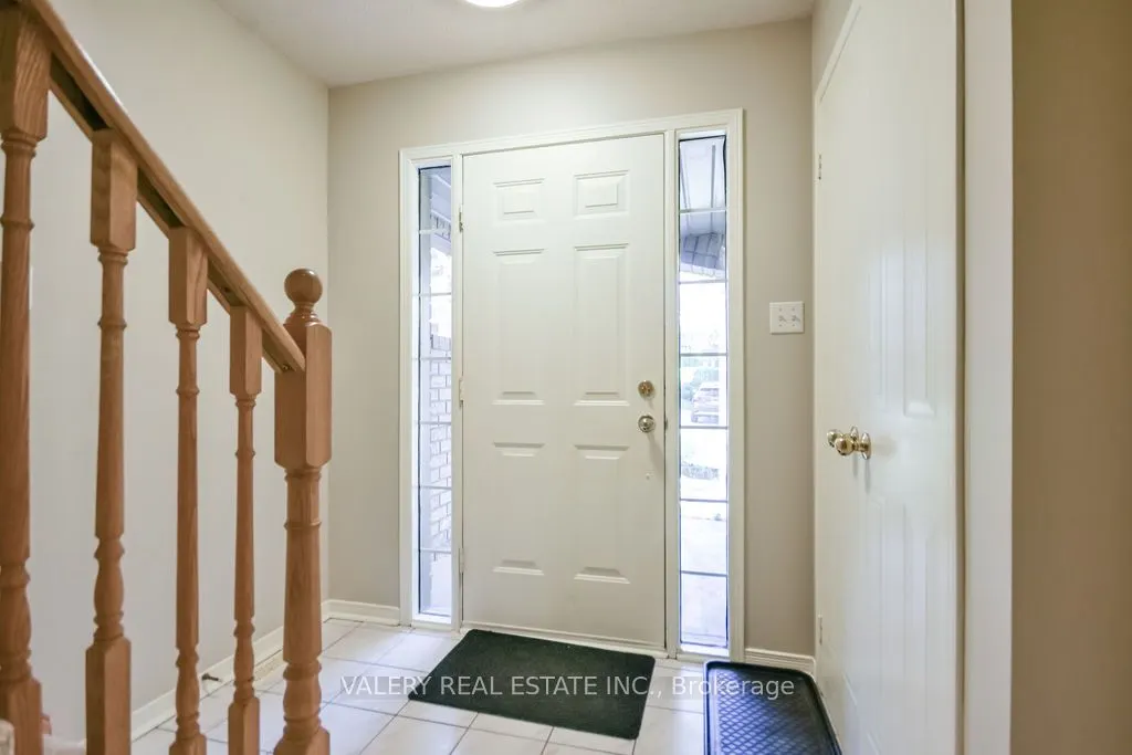 492 Laclie Street #14