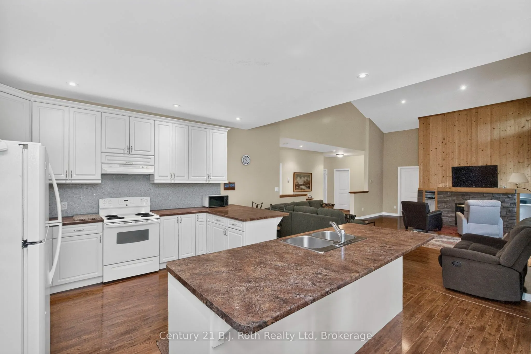 11 Rue Karola Road