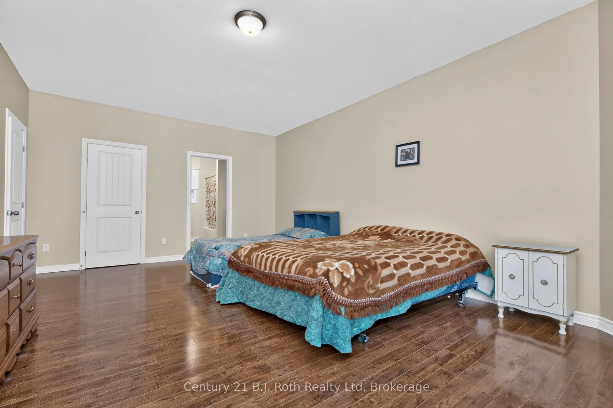 11 Rue Karola Road