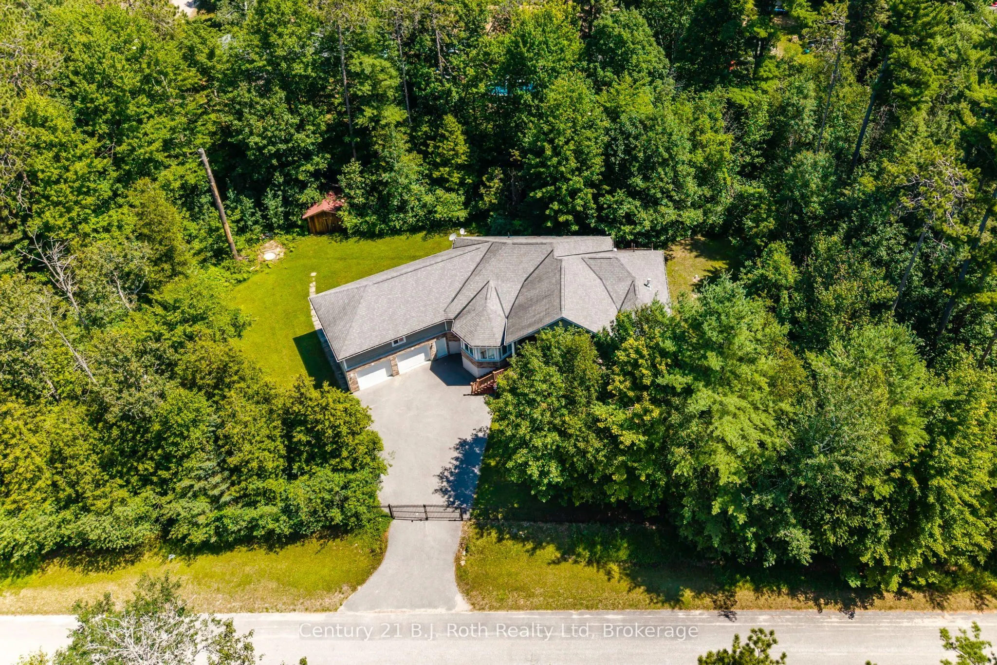 11 Rue Karola Road