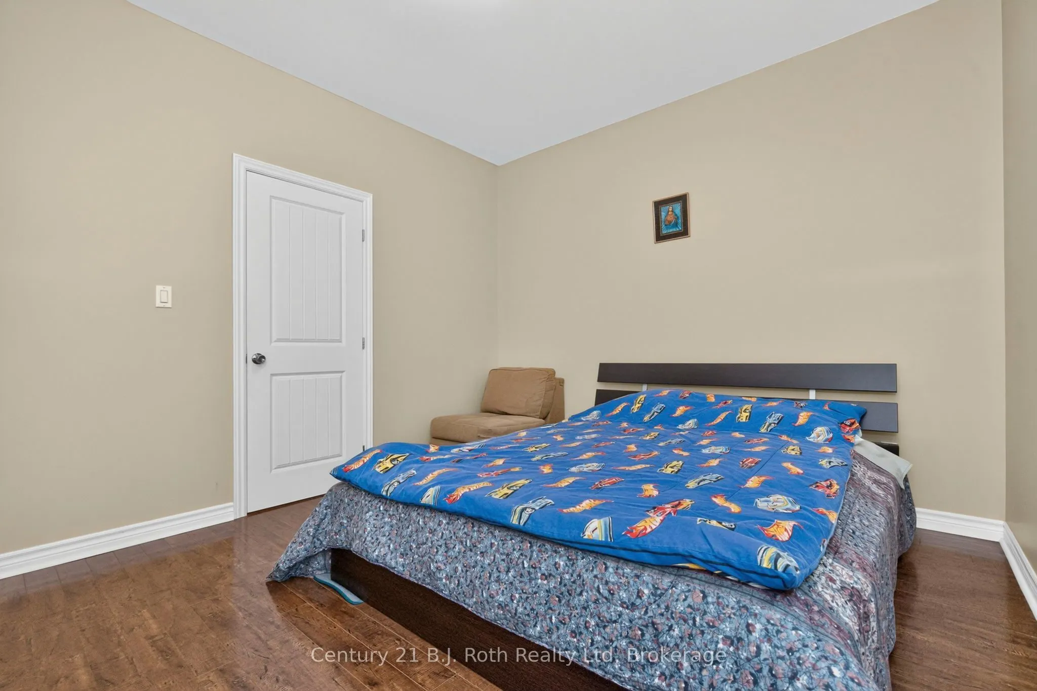 11 Rue Karola Road