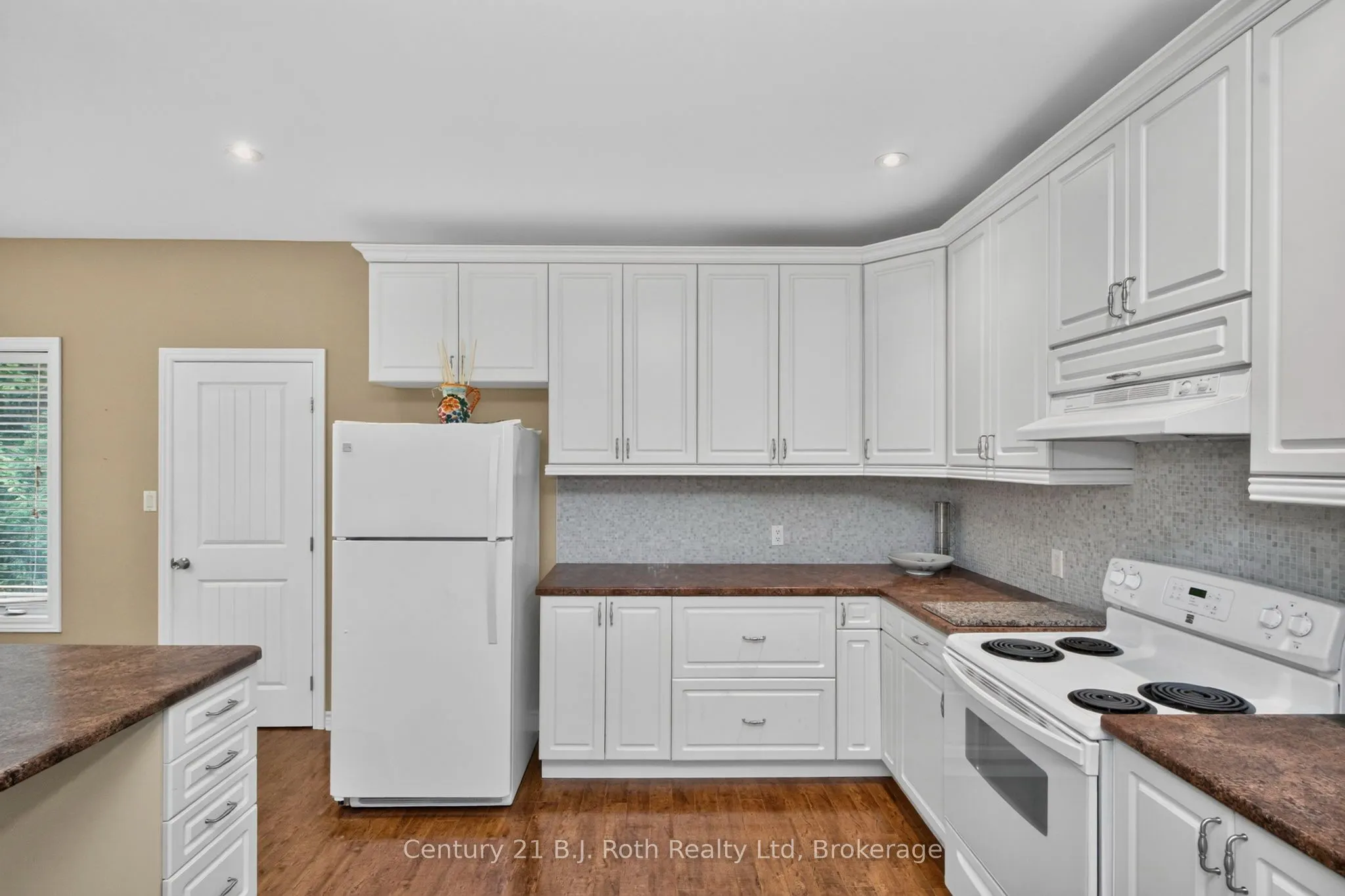 11 Rue Karola Road
