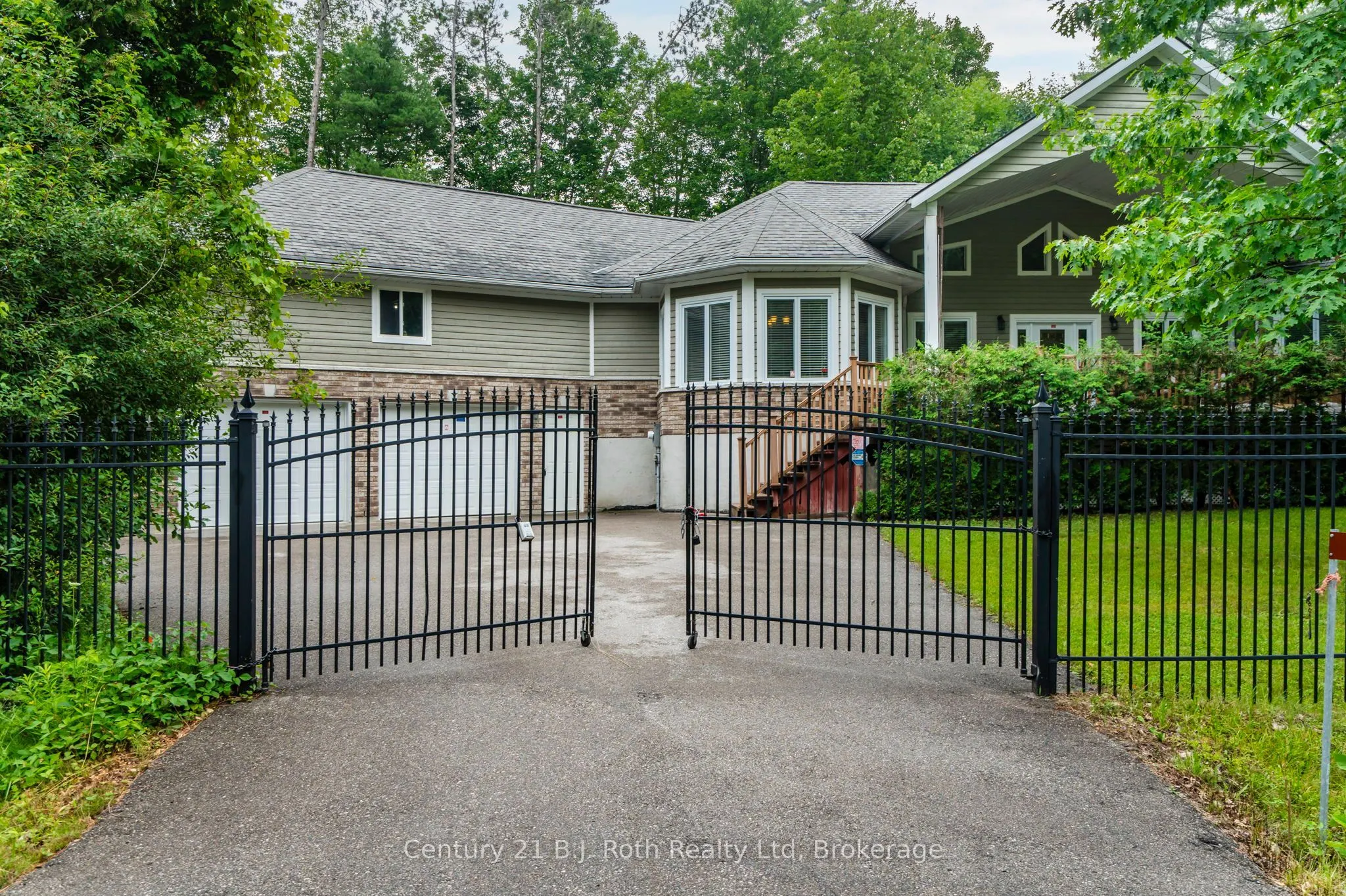 11 Rue Karola Road
