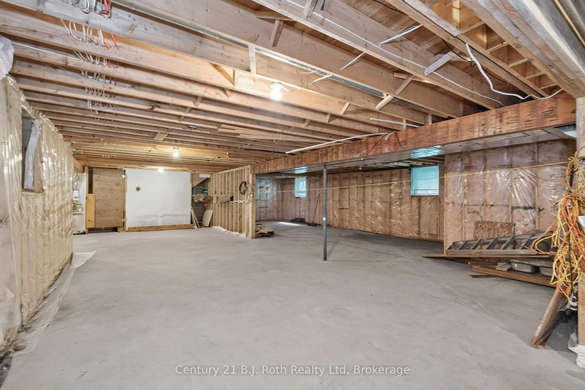 11 Rue Karola Road