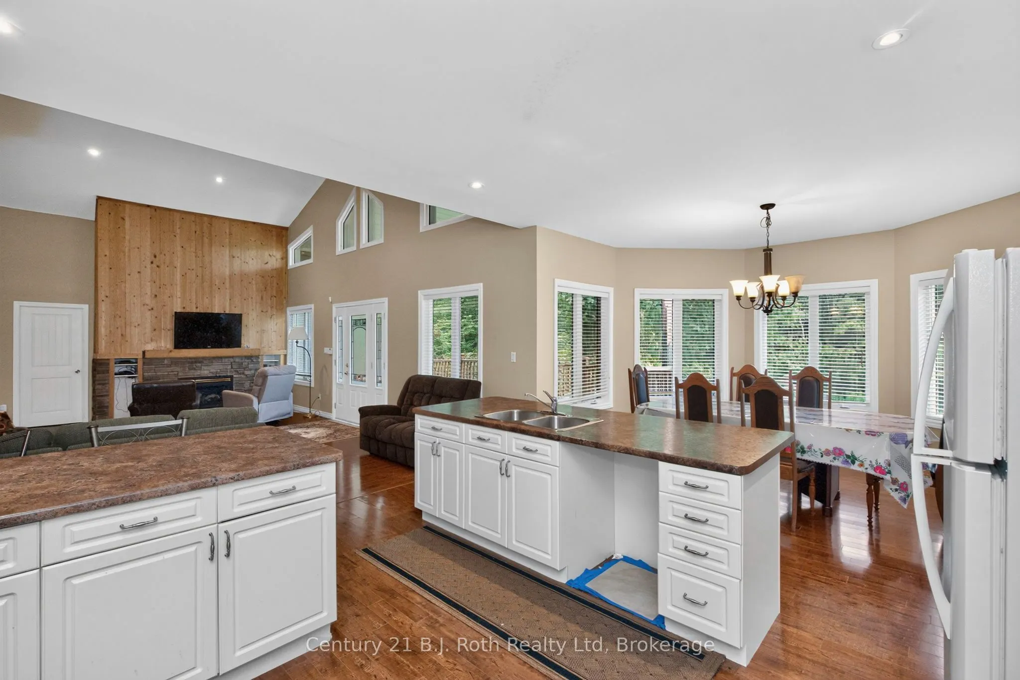 11 Rue Karola Road