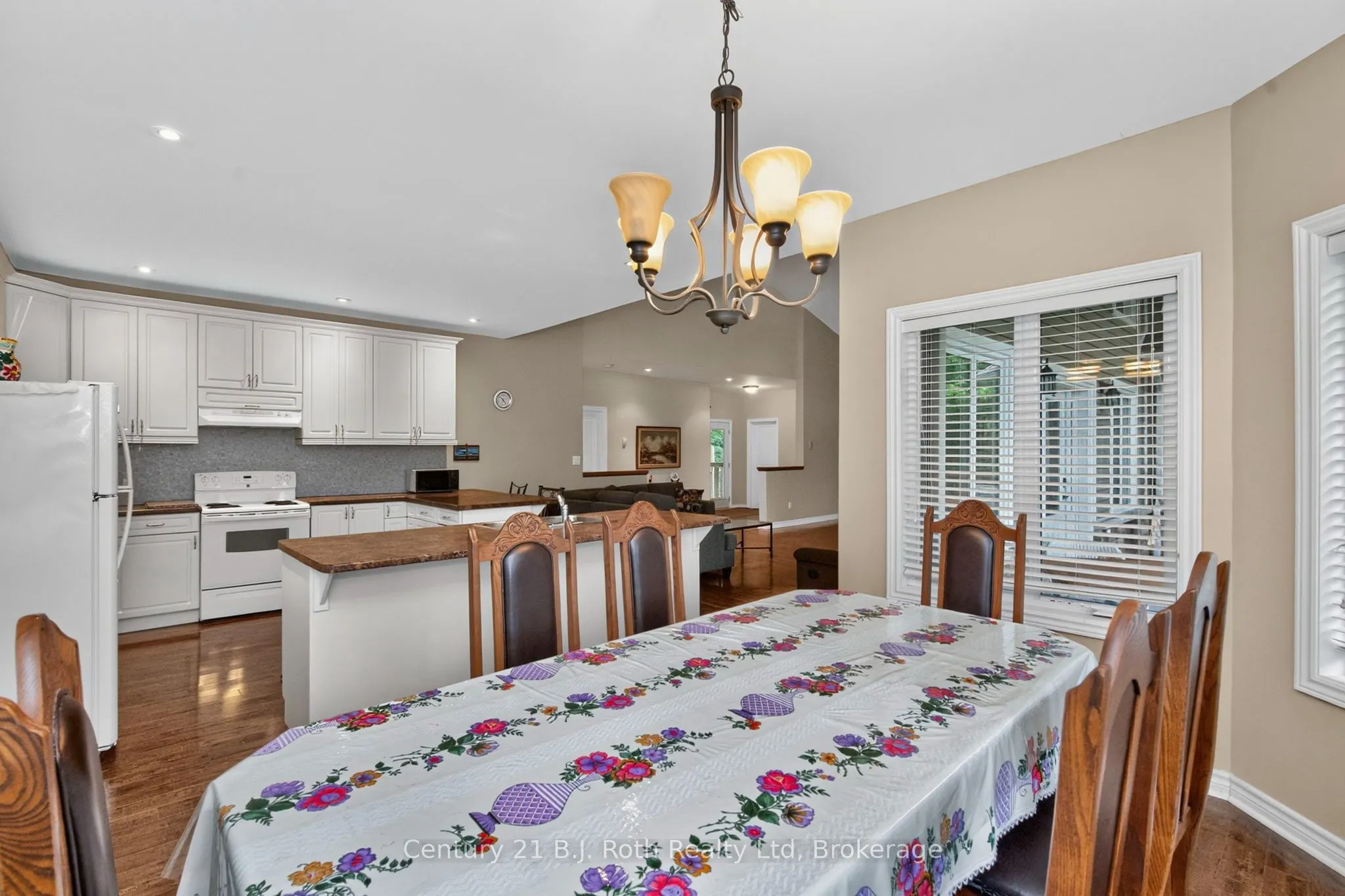 11 Rue Karola Road