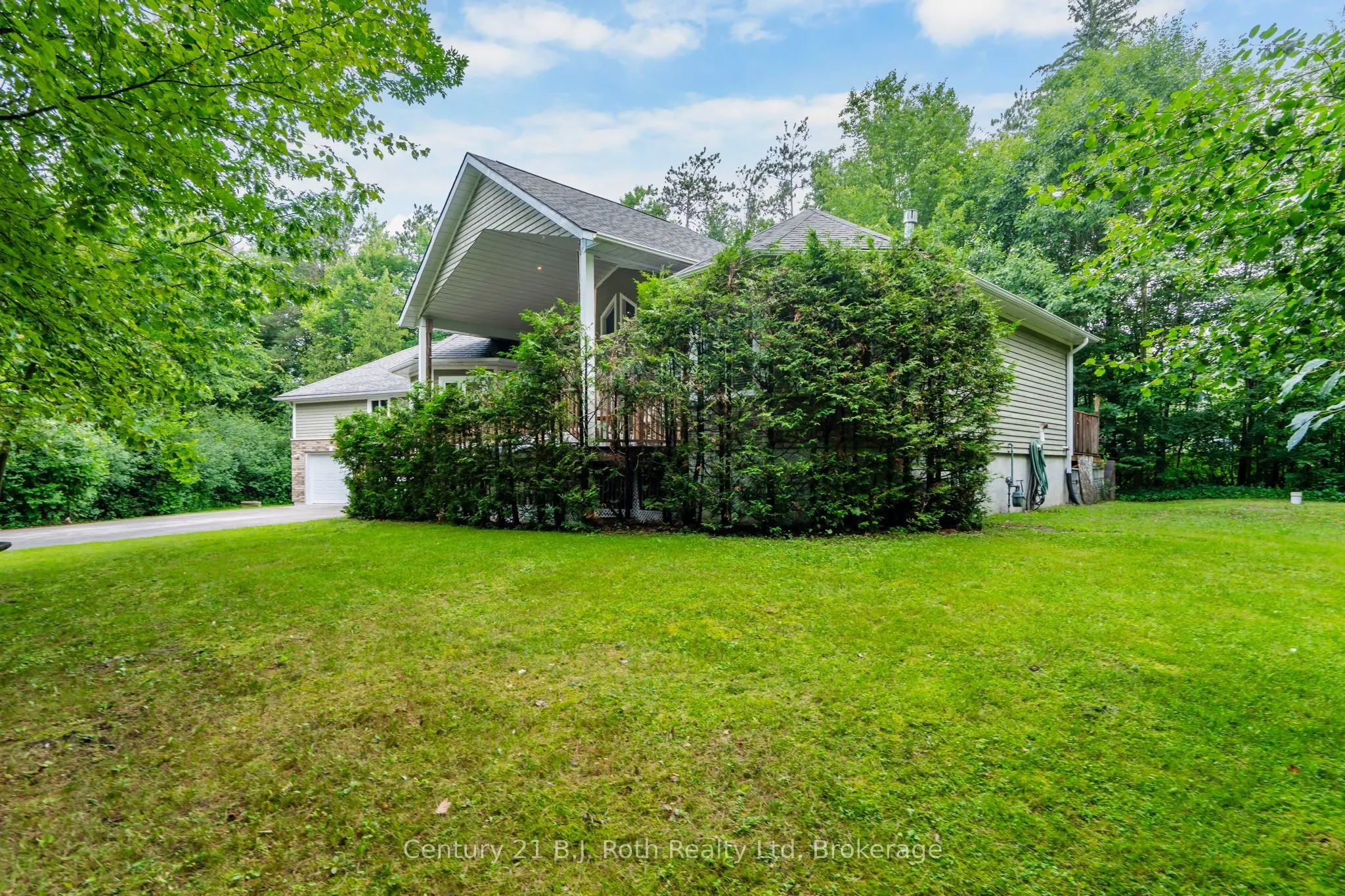 11 Rue Karola Road