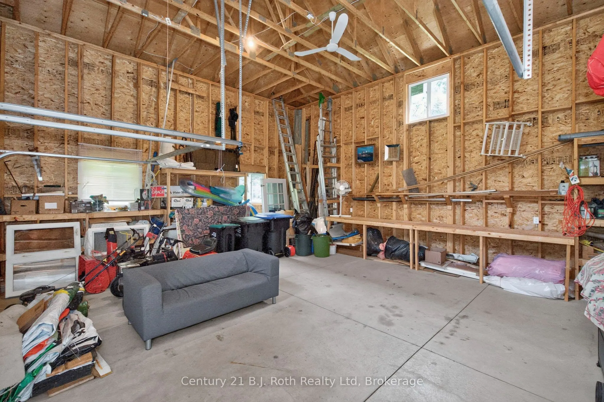 11 Rue Karola Road