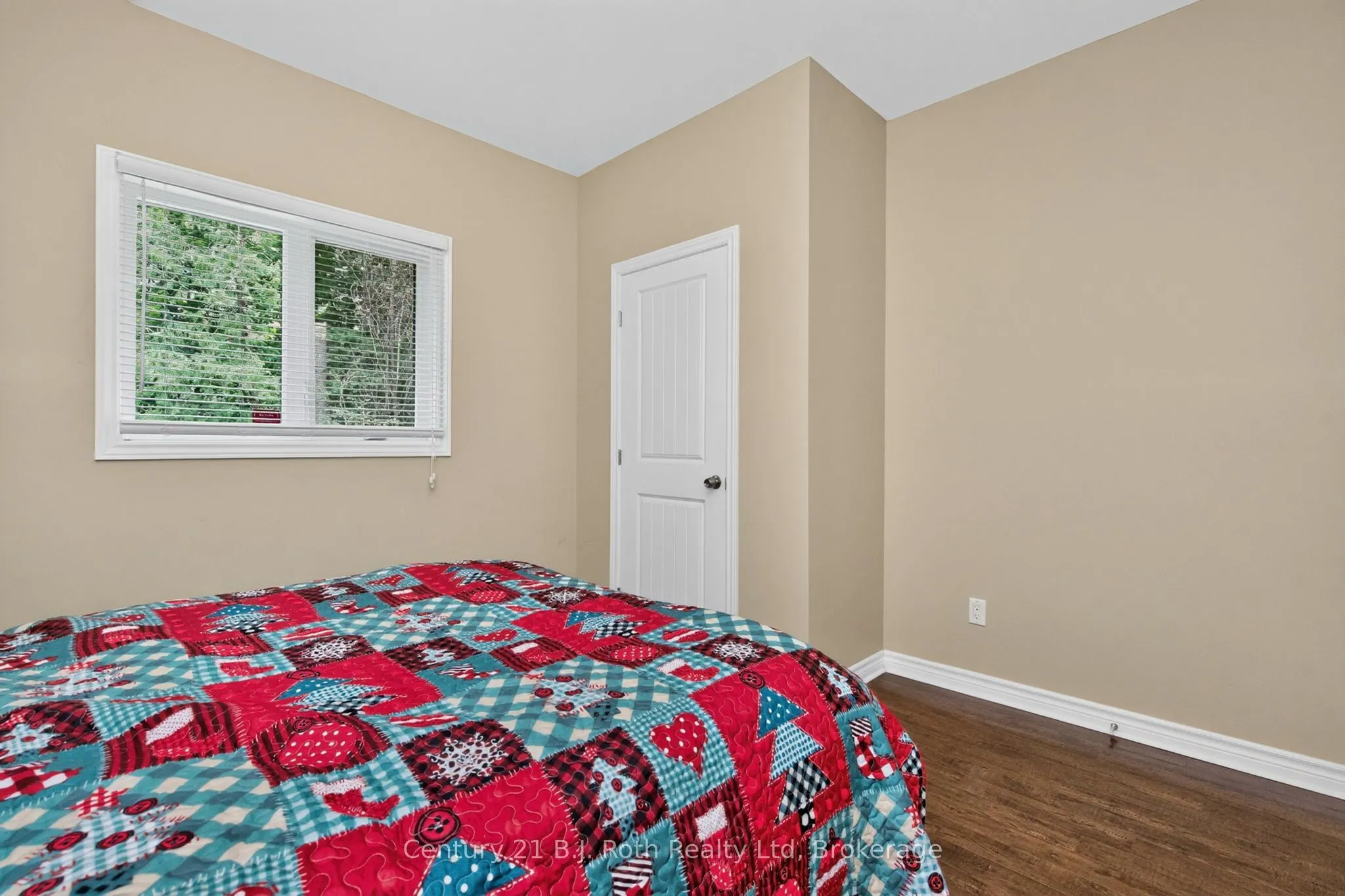 11 Rue Karola Road