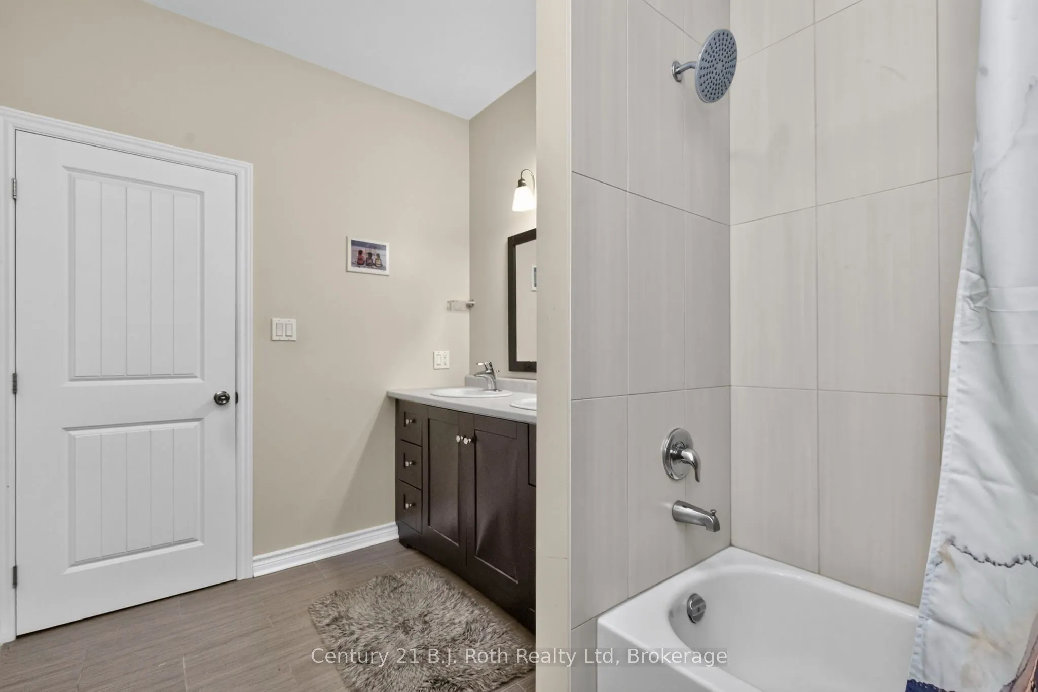 11 Rue Karola Road