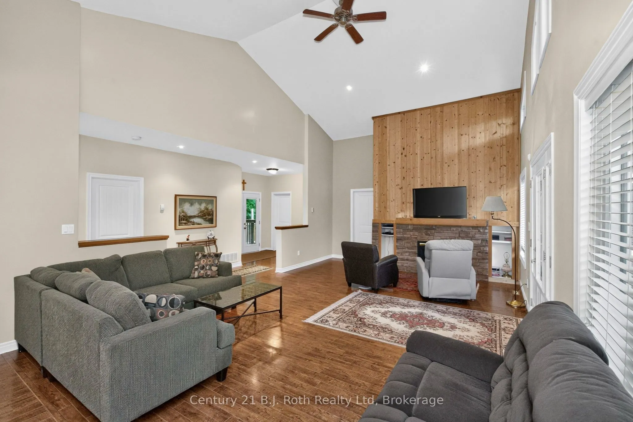 11 Rue Karola Road
