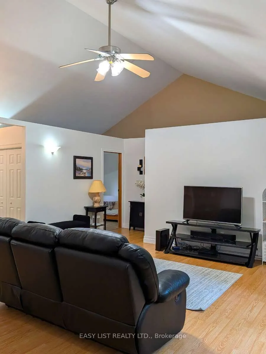 2135 Champlain Road